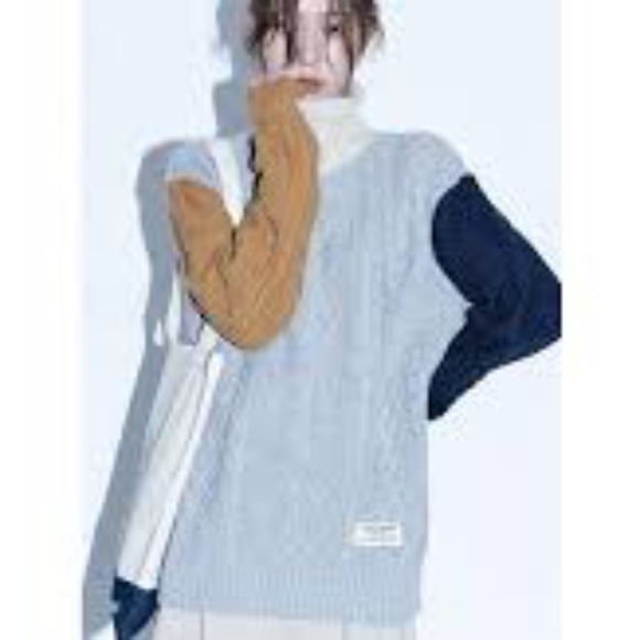 W concept Sweaters - W concept color block turtleneck knit unisex